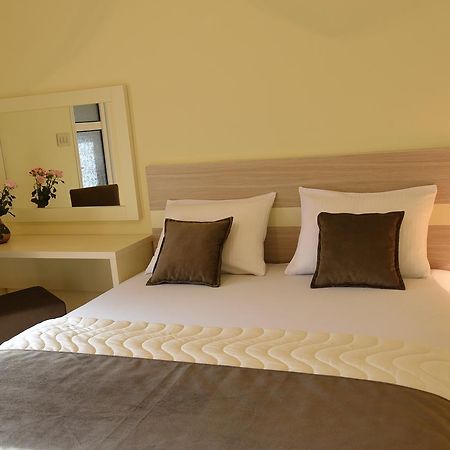Apartments & Rooms Jelka Котор Экстерьер фото
