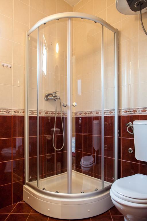 Apartments & Rooms Jelka Котор Экстерьер фото