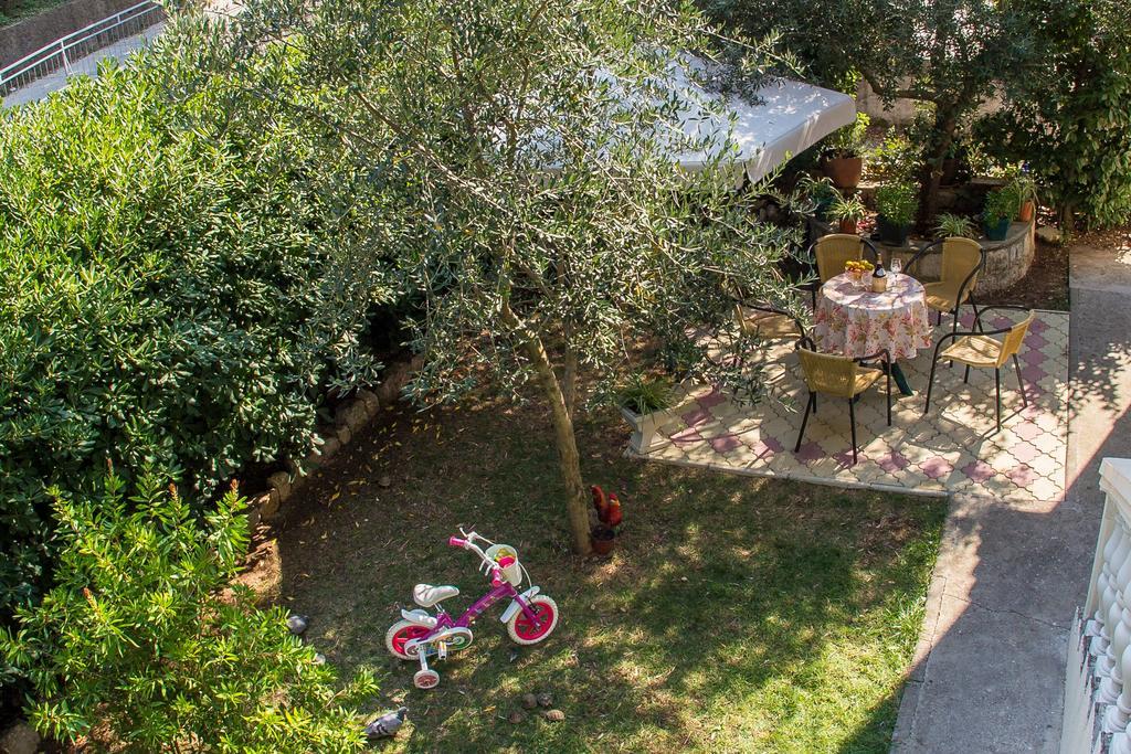Apartments & Rooms Jelka Котор Экстерьер фото