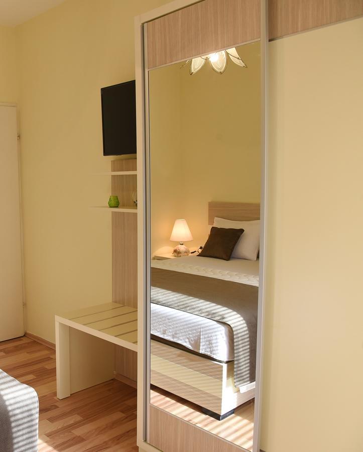 Apartments & Rooms Jelka Котор Экстерьер фото