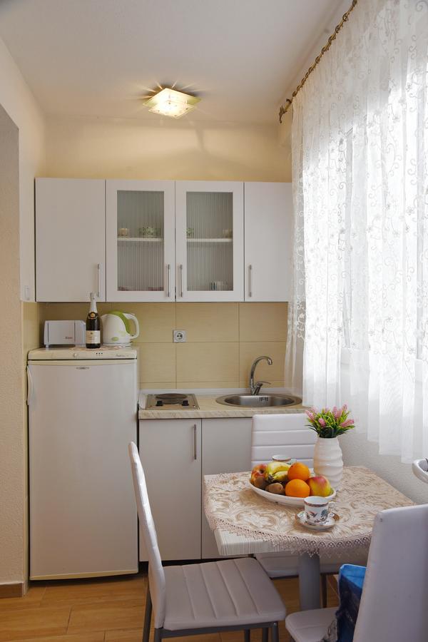 Apartments & Rooms Jelka Котор Экстерьер фото